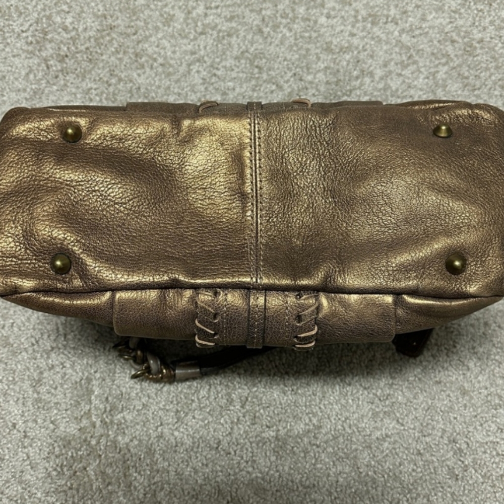 Chloe Rare Leather Handbag - Picture 2 of 5